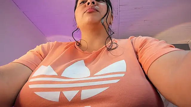 Snapshot of BellaBoobs_ chatting on March 6, 2026, 7:43 pm BellaBoobs online show from March 6, 2026, 7:43 pm