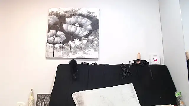 Snapshot of DonnaJoness chatting on November 20, 2025, 8:52 pm DonnaJoness online show from November 20, 2025, 8:52 pm