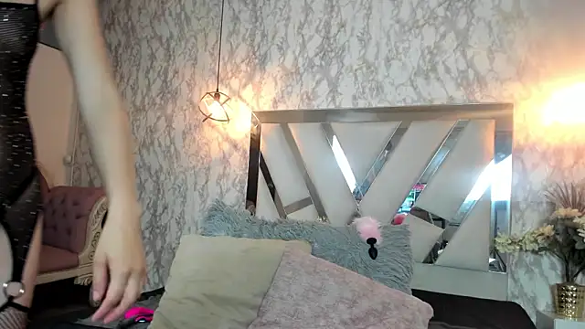 Candy Hott7 online show from February 15, 2026, 8:05 pm