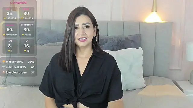 Snapshot of victoria_bourne chatting on May 25, 2026, 7:20 pm victoria bourne online show from May 25, 2026, 7:20 pm