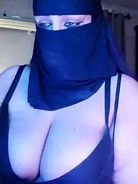 lilyan12 online show from March 8, 2026, 11:08 pm