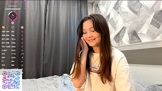 KiraVelvet online show from October 24, 2025, 7:21 pm