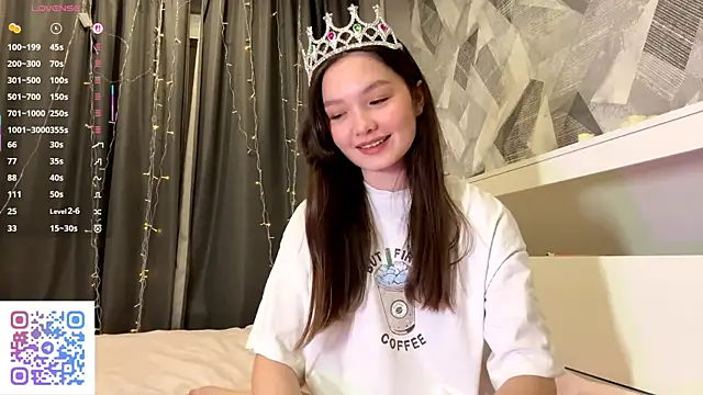 KiraVelvet online show from January 8, 2026, 4:31 pm