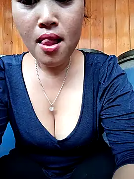 Snapshot of maycuc123 chatting on September 17, 2025, 4:36 am maycuc123 online show from September 17, 2025, 4:36 am