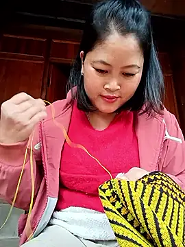 maycuc123 online show from January 8, 2026, 1:41 am