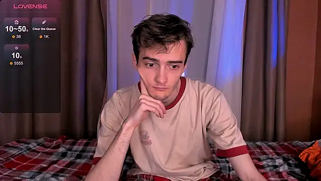 spider    man online show from November 3, 2025, 3:13 pm