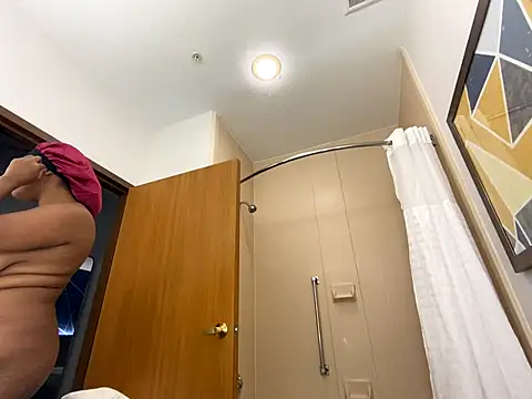 princesslivv online show from November 1, 2025, 6:10 pm