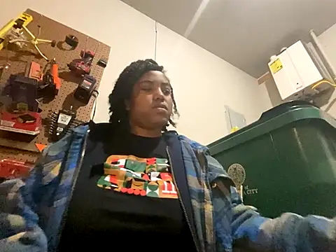 princesslivv online show from November 24, 2025, 11:59 pm