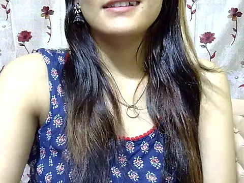 Snapshot of Amira90 chatting on October 12, 2025, 6:34 am Amira90 online show from October 12, 2025, 6:34 am