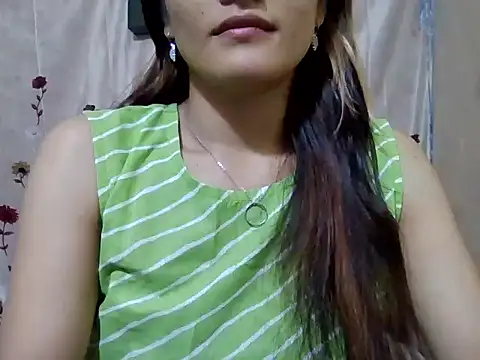 Snapshot of Amira90 chatting on October 26, 2025, 7:47 am Amira90 online show from October 26, 2025, 7:47 am