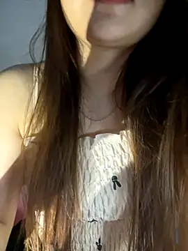 Snapshot of Hinne07 chatting on September 24, 2025, 3:37 pm Hinne07 online show from September 24, 2025, 3:37 pm