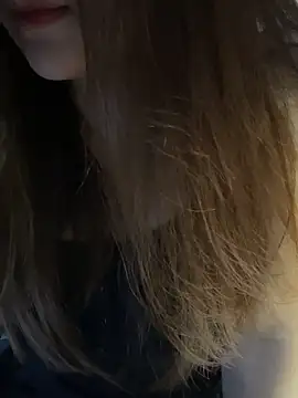 Hinne07 online show from December 14, 2025, 12:38 am