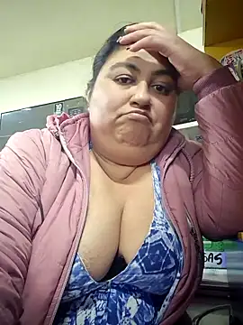 Snapshot of curvy_diva_ chatting on October 10, 2025, 11:15 pm curvy diva online show from October 10, 2025, 11:15 pm