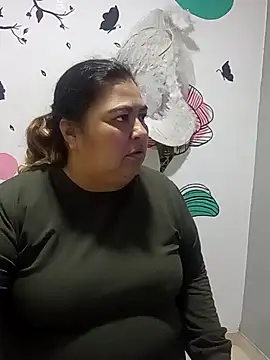 curvy diva  online show from November 19, 2025, 9:20 am