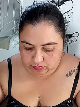 curvy diva  online show from January 10, 2026, 1:13 pm