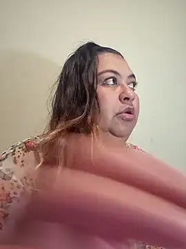 curvy diva  online show from February 6, 2026, 11:13 am