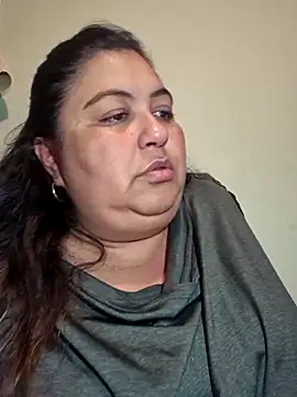 curvy diva  online show from February 8, 2026, 2:37 am