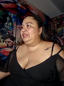 curvy diva  online show from February 19, 2026, 9:38 am