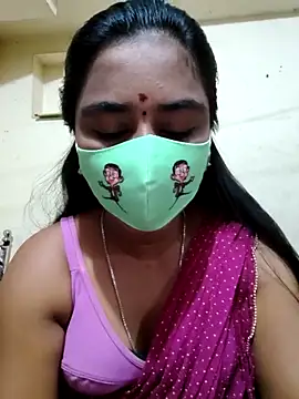 mini-queen online show from September 28, 2025, 3:23 am