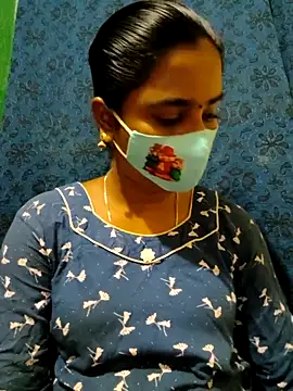 mini-queen online show from September 28, 2025, 5:18 pm