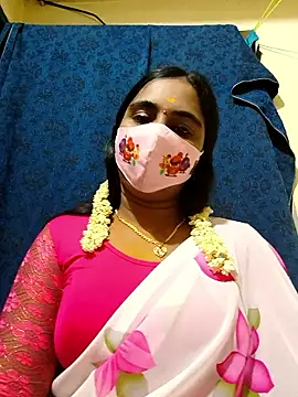 mini-queen online show from January 9, 2026, 12:52 pm