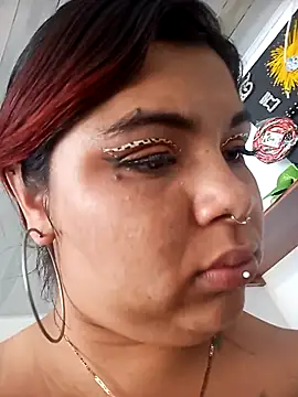 snow belle online show from November 2, 2025, 7:05 pm