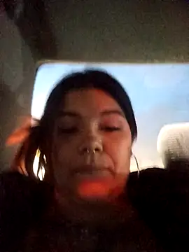 snow belle online show from December 4, 2025, 10:24 am