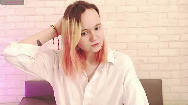 Ericha Stone online show from March 24, 2026, 8:08 am