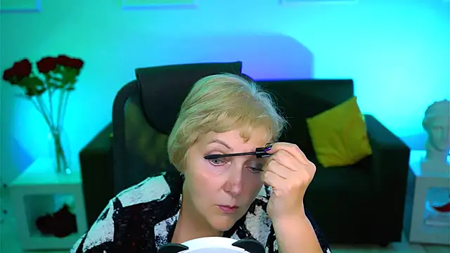 MaryMogan online show from October 9, 2025, 8:12 am