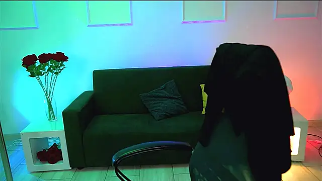 MaryMogan online show from October 16, 2025, 4:13 am