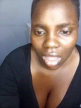 Snapshot of TheSpiceyQueen chatting on September 9, 2025, 11:26 pm TheSpiceyQueen online show from September 9, 2025, 11:26 pm