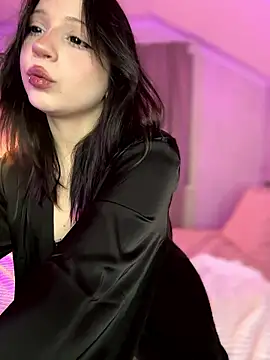 YourLittleDevil online show from January 12, 2026, 5:45 am