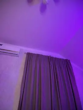 YourLittleDevil online show from February 3, 2026, 6:22 am