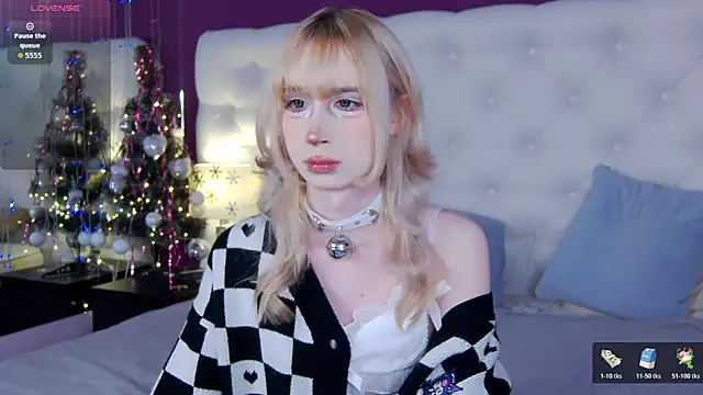 Snapshot of cutetomie chatting on January 11, 2026, 9:53 pm cutetomie online show from January 11, 2026, 9:53 pm