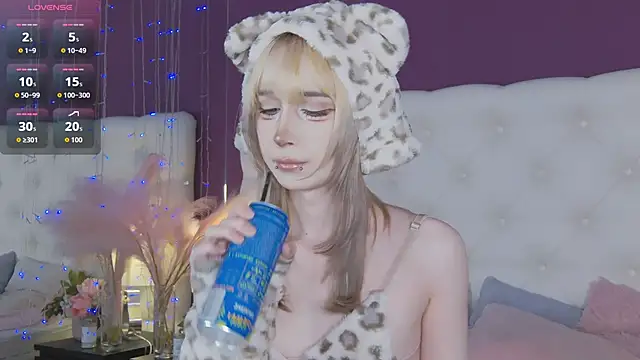 cutetomie online show from February 7, 2026, 9:18 pm