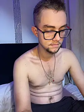 VeronicaSaenzx online show from April 10, 2026, 12:49 am