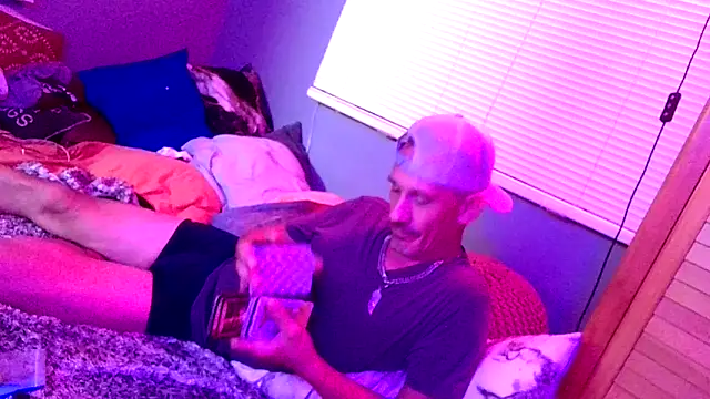 Snapshot of MistedNome chatting on October 2, 2025, 9:16 am MistedNome online show from October 2, 2025, 9:16 am