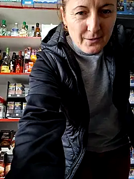 Fluturas2 online show from November 4, 2025, 10:47 am