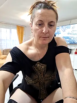 Fluturas2 online show from December 1, 2025, 1:16 pm