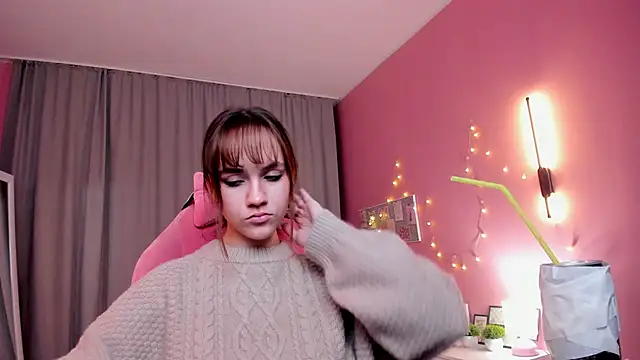 Jamie Chung online show from November 23, 2025, 1:05 am