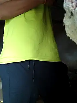 Snapshot of onlymasti00 chatting on October 8, 2025, 12:30 am onlymasti00 online show from October 8, 2025, 12:30 am