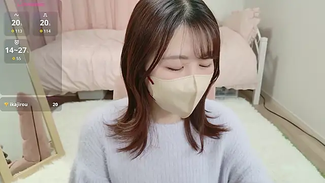 Snapshot of Haru_chiii chatting on February 25, 2026, 12:15 pm Haru chiii online show from February 25, 2026, 12:15 pm