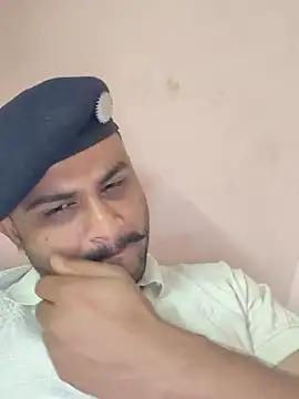 Frvgggghh online show from February 3, 2026, 8:19 am