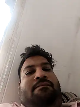 Snapshot of vinay_smalldick chatting on May 17, 2026, 6:33 am vinay smalldick online show from May 17, 2026, 6:33 am