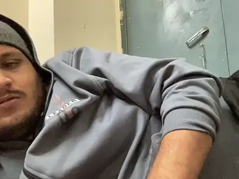 chiikuloveu online show from November 29, 2025, 4:15 am