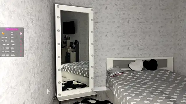 FakeLamb online show from November 24, 2025, 9:03 pm