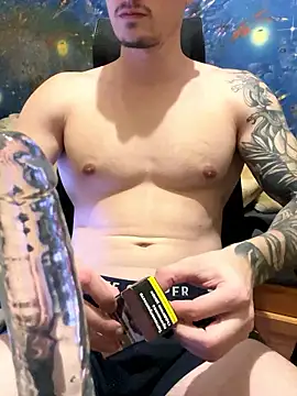 fronkie9384 online show from January 13, 2026, 8:14 pm