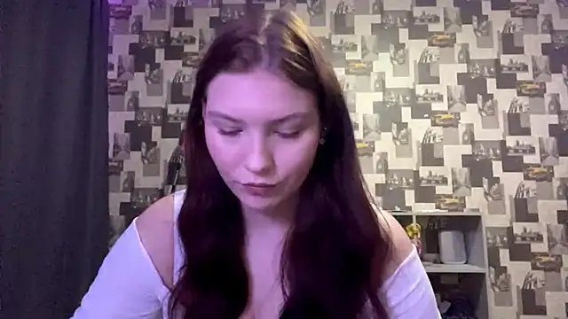 SwiiSweet online show from September 24, 2025, 4:21 pm