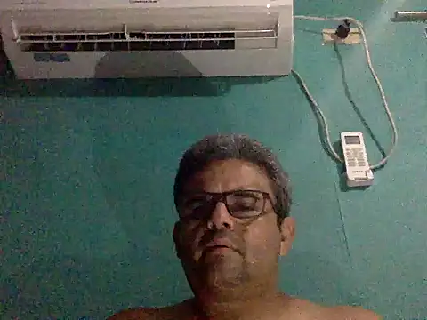 Katracho6969 online show from October 4, 2025, 2:09 am