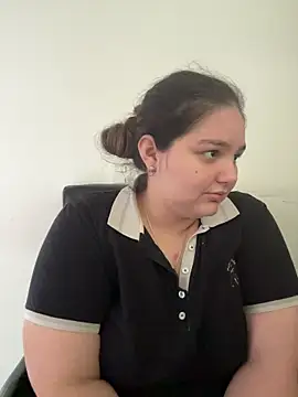 Snapshot of PortuPAWG chatting on February 12, 2026, 10:05 pm PortuPAWG online show from February 12, 2026, 10:05 pm